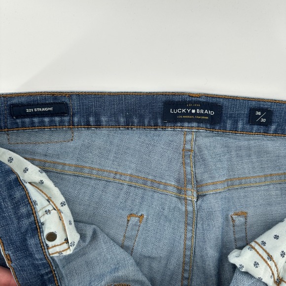 Lucky Brand 221 Straight Leg Mens Jeans Blue Wash Denim Classic Style Size 36x30 - Picture 9 of 12